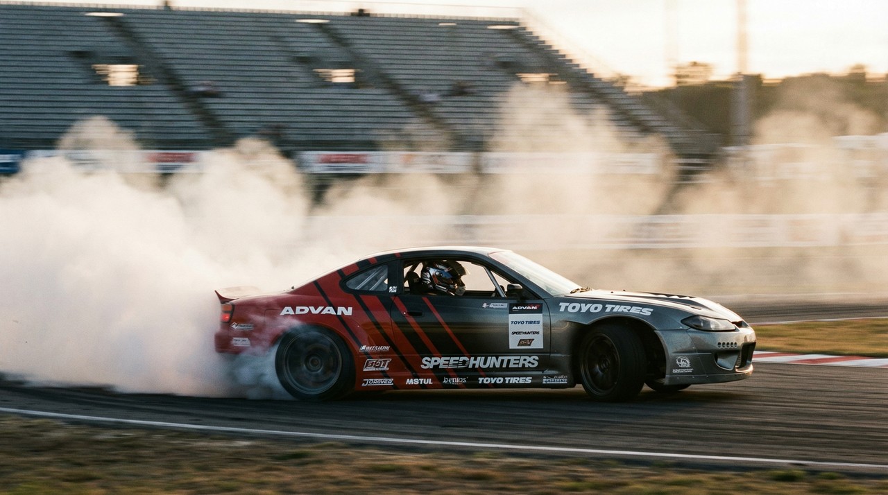 困困兔赛车视频